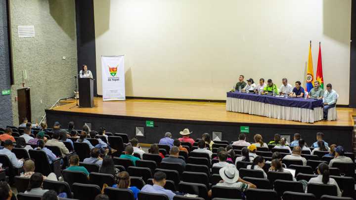 Mesa de diálogo en Yopal impulsa soluciones para el gremio transportador