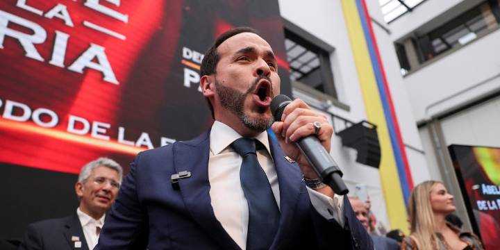 Álvaro Uribe alertó que Abelardo de la Espriella podría ir preso por orden de Iván Cepeda, y el precandidato respondió: “No le tengo miedo”