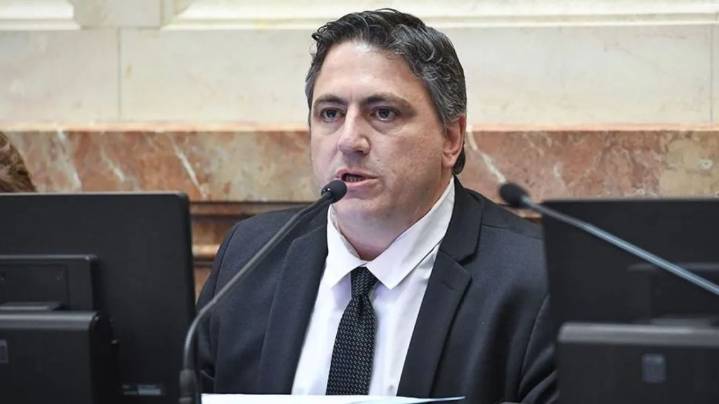 Encuesta: el formoseño Francisco Paoltroni encabeza el ranking de senadores nacionales