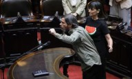 El fuerte cruce entre los diputados Nicolás del Caño y Lilia Lemoine en medio de la jura