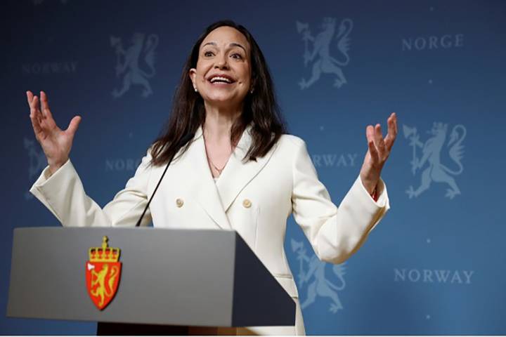 Nobel de la Paz 2025 llama a los venezolanos a «luchar por la libertad»