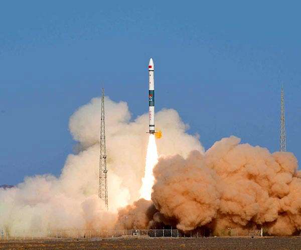 Kuaizhou 1A launch deploys twin experimental satellites