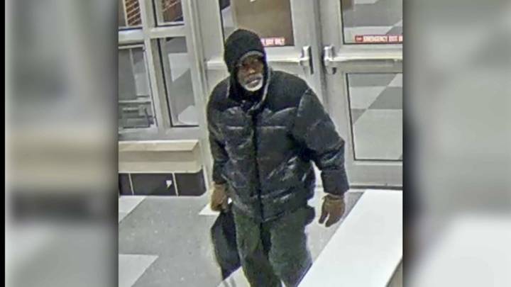 Police search for man who broke into Downers Grove high school