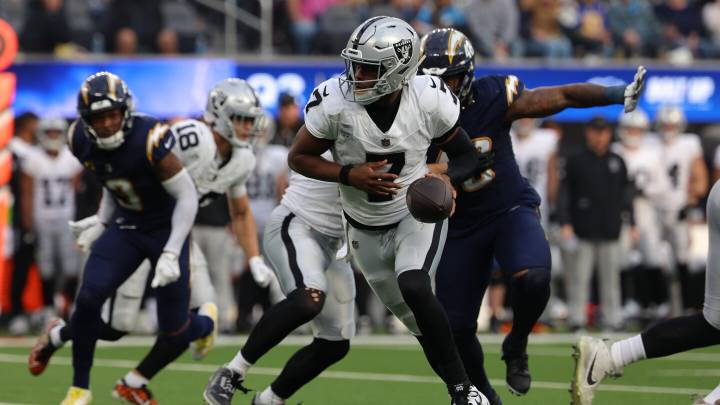 Geno Smith limited with foot injury at Wednesday's practice