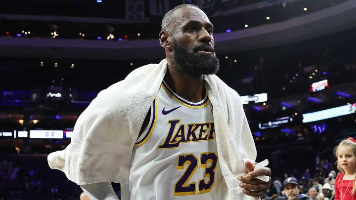 Lakers’ LeBron James’ humble reaction to moving into No. 2 on NBA’s all