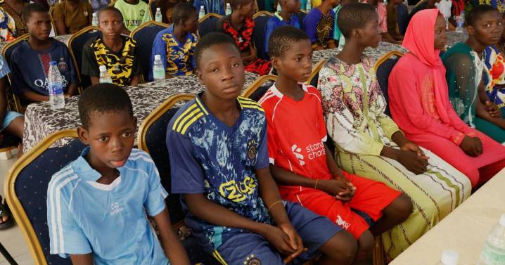 100 schoolchildren abducted in Nigeria are released but more are still held