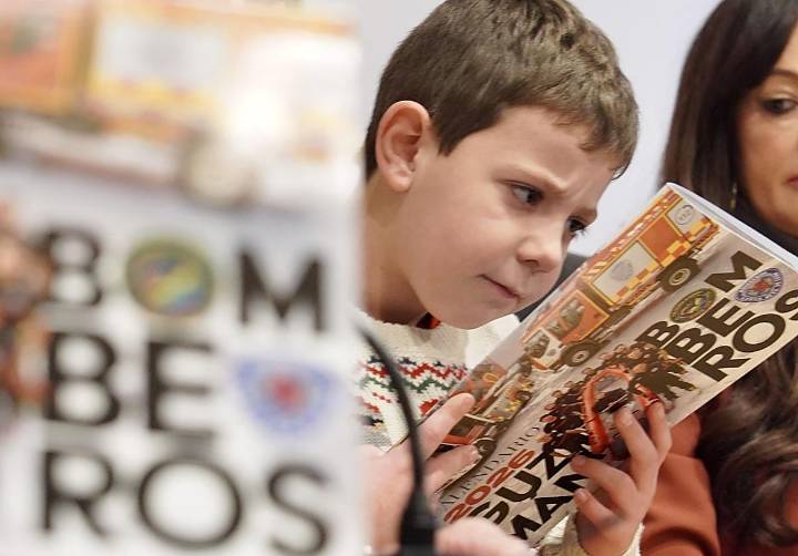 El calendario más solidario de Bomberos de León para investigar la enfermedad rara de Guzmán