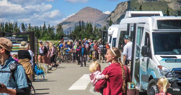 Foreigners will have to pay surcharge to enter Yellowstone, Glacier starting in 2026