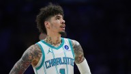 Hornets’ LaMelo Ball exits vs. Raptors with ankle soreness