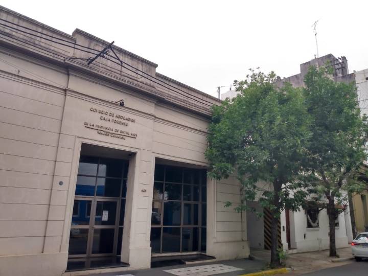 Industria del juicio: El Colegio de Abogados respondió a las críticas del Centro de Comercio