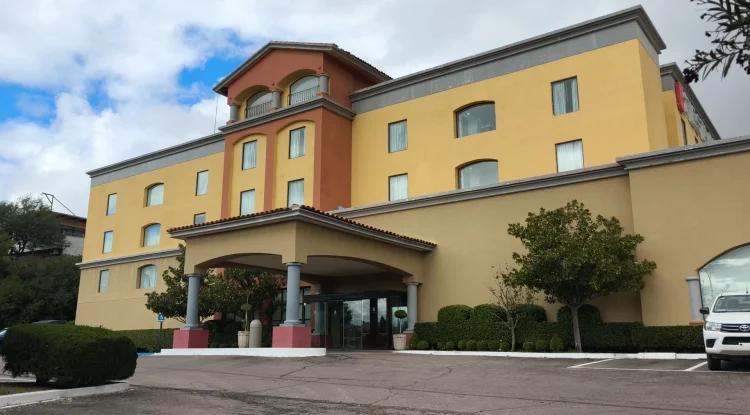 Otro incidente de intoxicación en el Fiesta Inn: s...