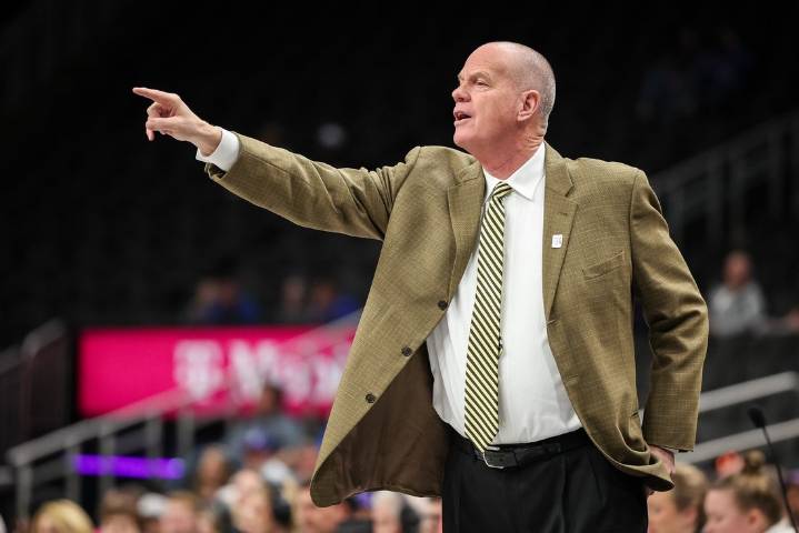 Deadspin | Colorado rallies from double-digit deficit to beat Cal Baptist