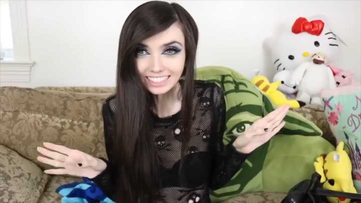 Eugenia Cooney Reappears, Looks Profoundly Gaunt in Photos