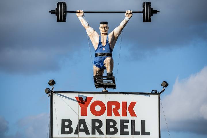 Landmark York Barbell weightlifter statue could soon be spinning again