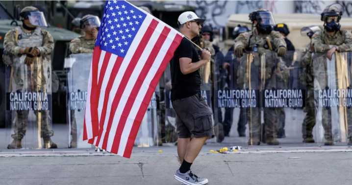 Juez ordena a Trump cesar despliegue de la Guardia Nacional de California en Los Ángeles