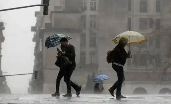 Los 5 rituales más confiables para espantar tormentas y lluvias