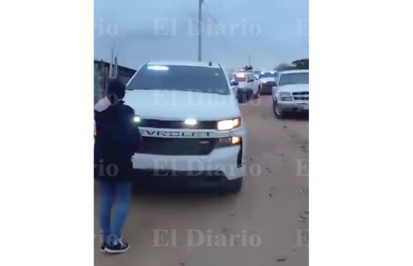 Video.- Detienen en cateo a 2; acusan familiares a FGE de “montar un circo“