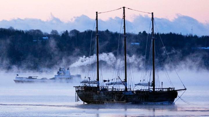 Arctic front brings bitter cold wind chills to parts of the country tonight