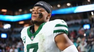 Jets’ Justin Fields won’t serve as backup for Week 14 Dolphins clash