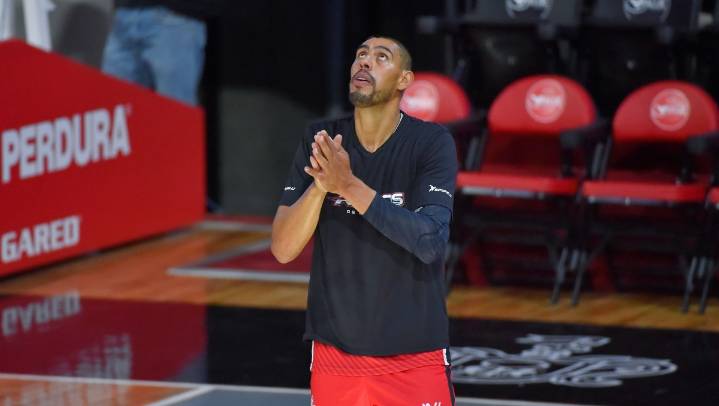 Gustavo Ayón asegura que al basquetbolista mexicano le falta fortaleza mental