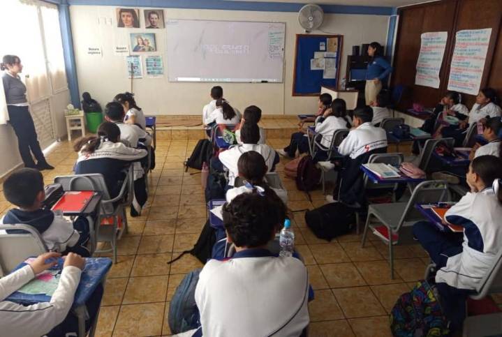 Presentan cortometraje “Reflejos en el Tiempo” a estudiantes de secundaria