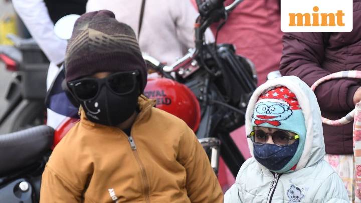 IMD says dense fog to blanket Delhi, UP; cold wave to continue in these states