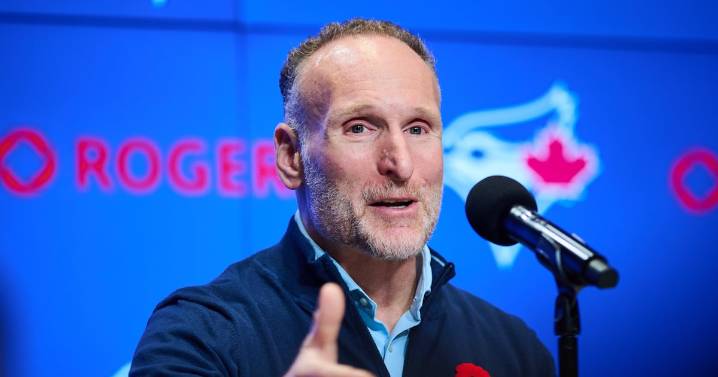 Blue Jays extend Mark Shapiro five years