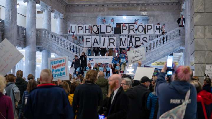 Who should draw the congressional maps? Here's what voters and Constitution say