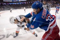 Jack Eichel scores late in OT as Golden Knights beat Rangers 3