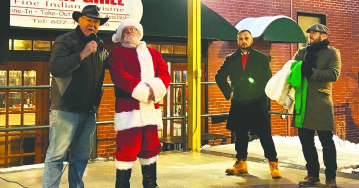 Weekend events open holiday season in Oneonta