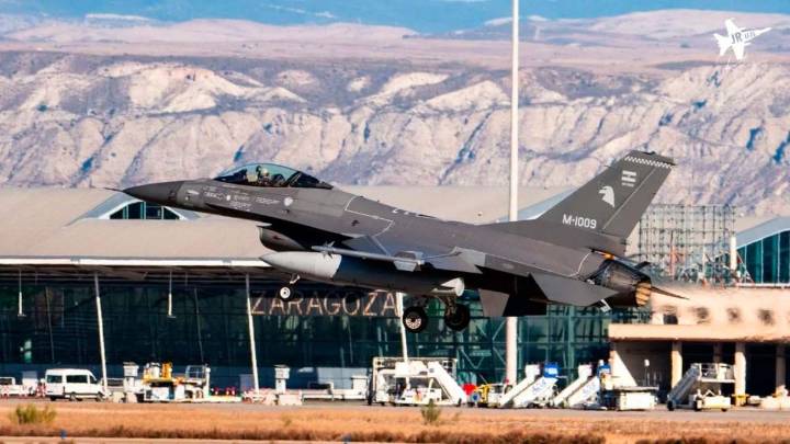 En su llegada al país, los aviones F-16 sobrevolarán Buenos Aires y luego los presentará Javier Milei