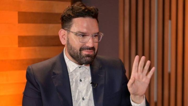 Polémica por el costoso precio del pan dulce de Damián Betular