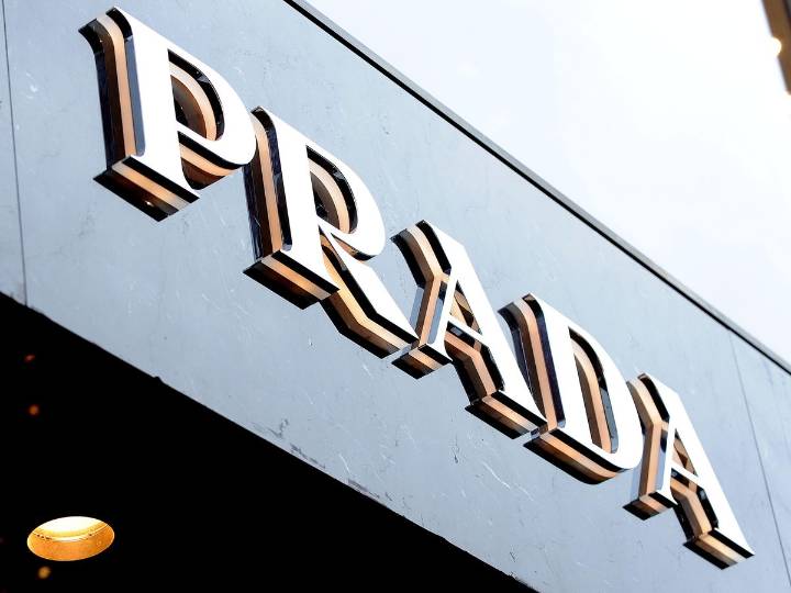 Prada announces 1.25bn-euro purchase of fashion rival Versace
