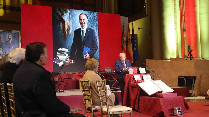 El premio Gabriel Cisneros encumbra a Lambán tras su muerte: “No se nos perderá su alma, su verdad”