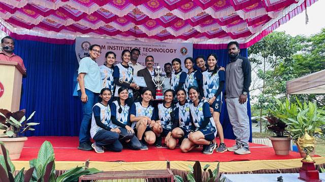 SJEC Women’s Throwball team emerged as champions in VTU State Level Throwball tournament