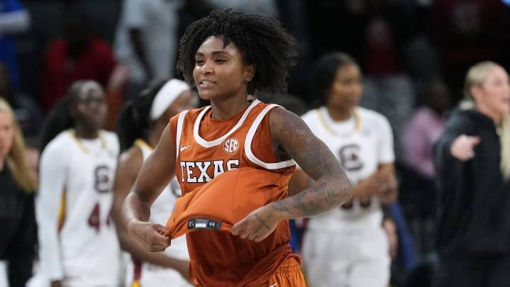 Texas jumps to No. 2 behind UConn in women's AP Top 25 after beating South Carolina and UCLA