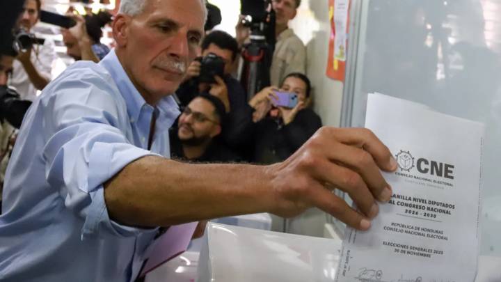 Honduras reanuda el escrutinio de sus elecciones con el candidato nacionalista Asfura, apoyado por Trump, a la cabeza
