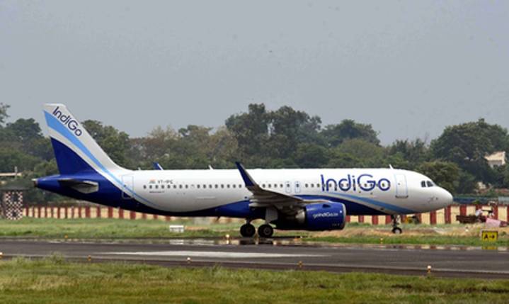 IndiGo cancels nearly 500 flights today; govt to cut routes