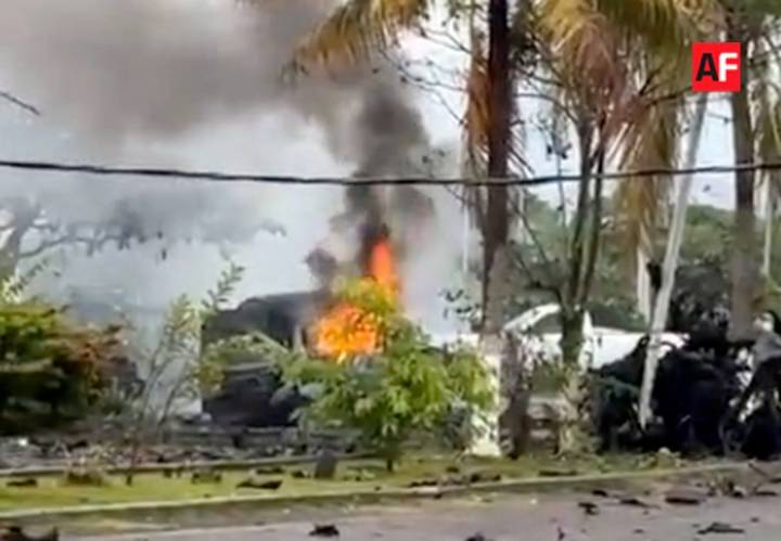 Explosión por ataque a Policía Comunitaria deja un muerto y 10 heridos en Coahuayana