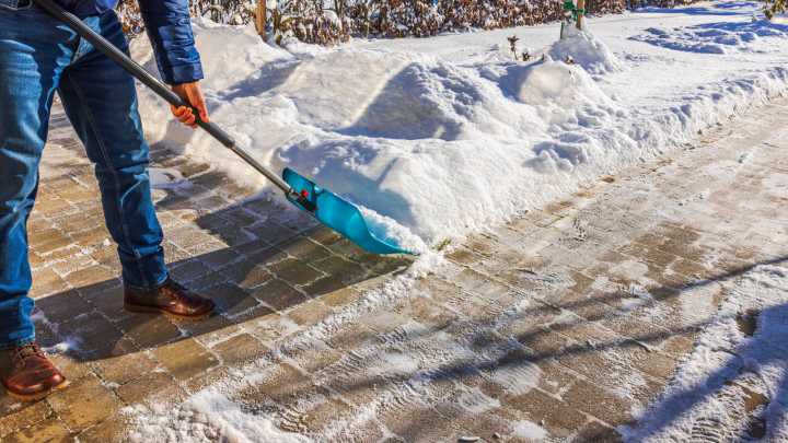 Remove Snow More Efficiently By Avoiding These 12 Shoveling Mistakes
