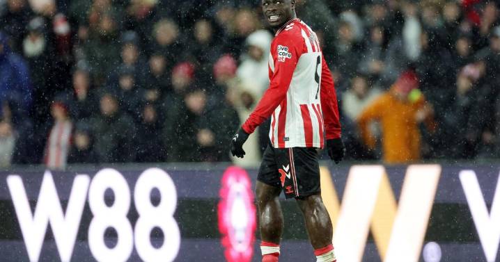 Regis Le Bris on Brian Brobbey & Sunderland striker competition