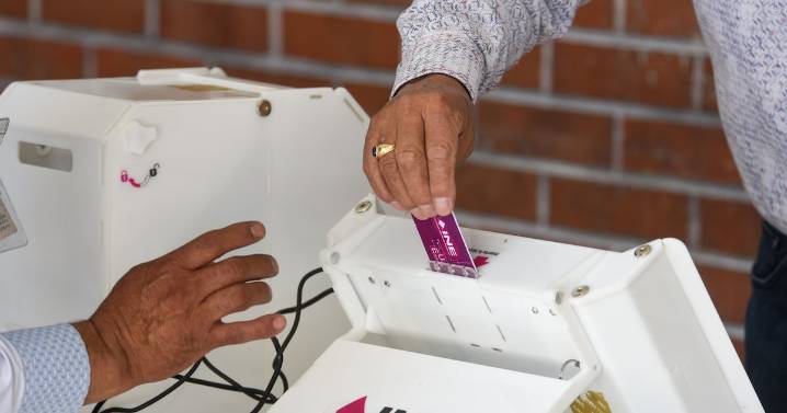 INE avala voto electrónico en Coahuila: Casillas especiales usarán urnas digitales en 2026