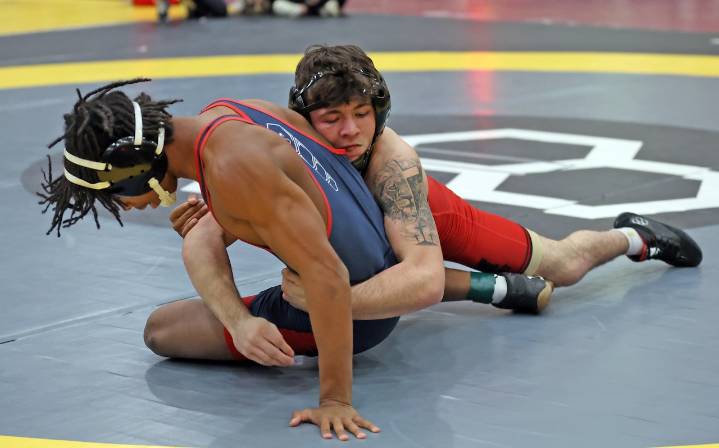 This Pennsylvania high school wrestler accomplished something only two legends have done in 31 years