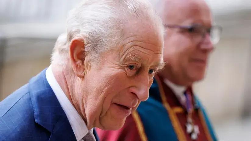 Carlos III anuncia que su tratamiento contra el cáncer podrá "reducirse" en el próximo año