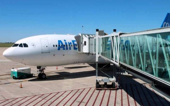 El Inac suspende a las aerolíneas Air Europa y Plus Ultra