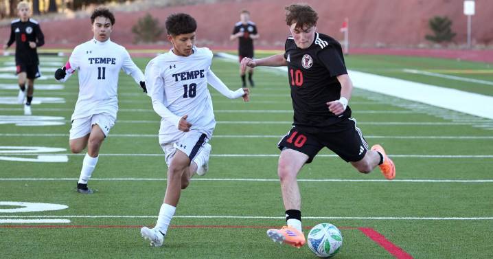 Coconino boys soccer holds off Tempe after late-game scuffle in season opener