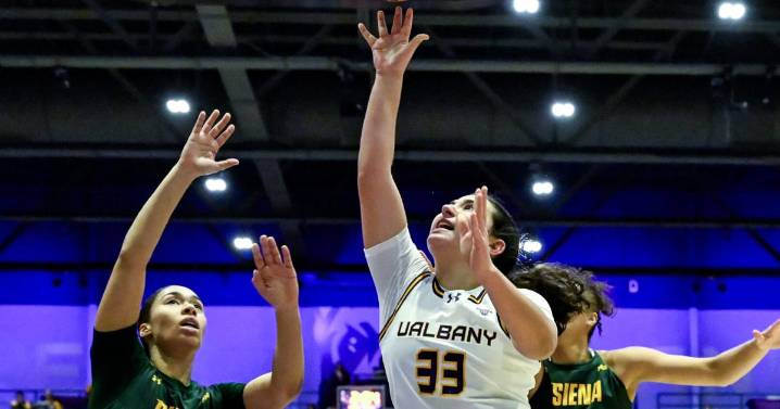 UAlbany women's basketball holds off Sacred Heart for fifth straight win