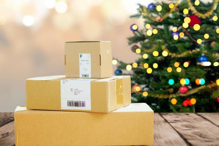 New Yorkers: When Should You Ship Christmas Gifts To Avoid Delays