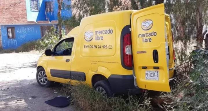 Tulancingo: Roban camioneta de Mercado Libre y lesionan a repartidor