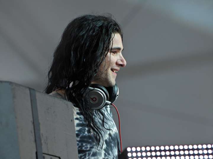 Why people might be chanting “six-seven” this weekend: What it actually means